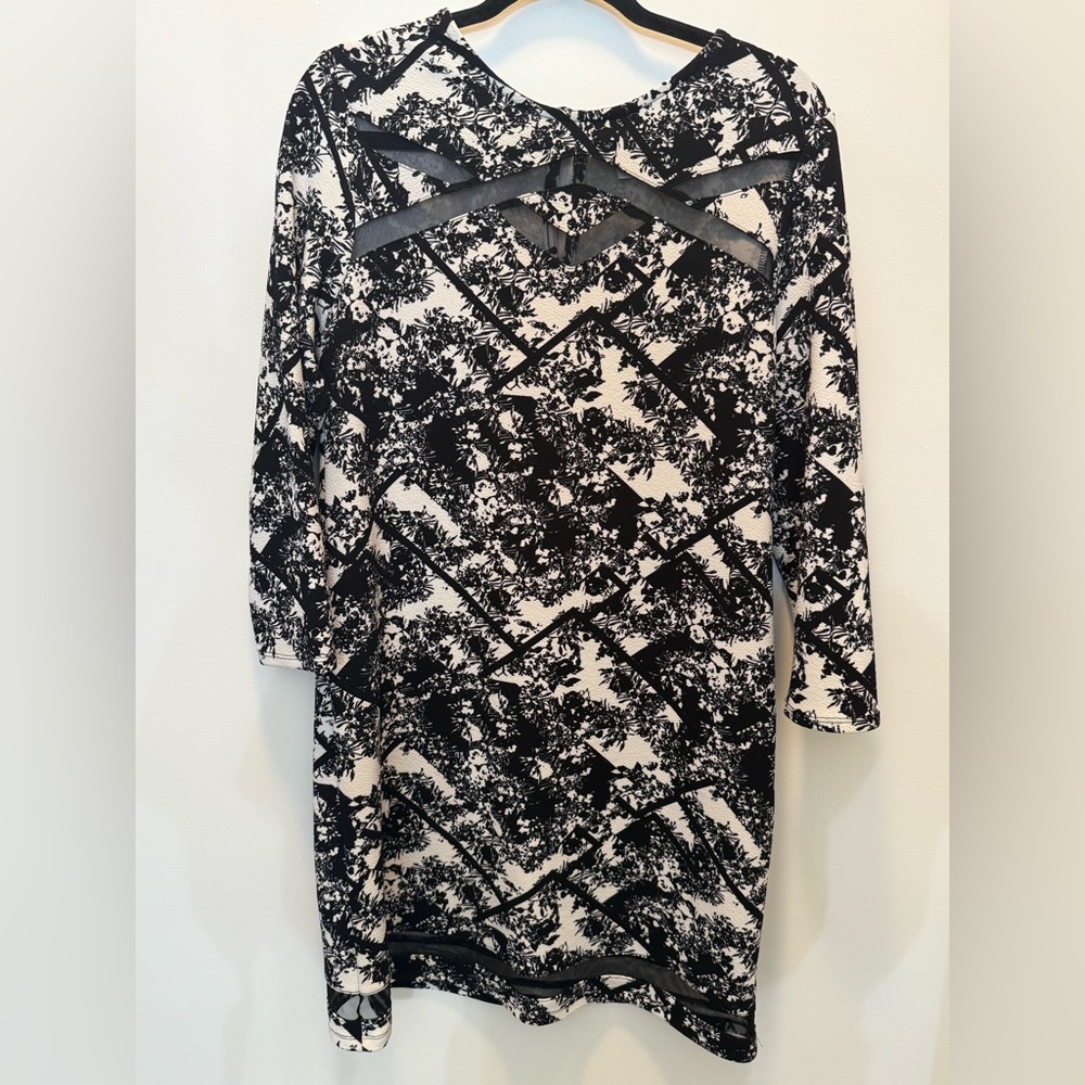 Xhileration Floral Black and White Dress with Mesh Accentsβ - Size L